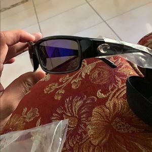 Selling a pair of salt breaker costas